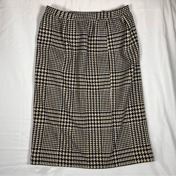 Vintage Anne Klein Black and Cream Wool Houndstooth Midi Skirt Size 12 - Picture 1 of 7